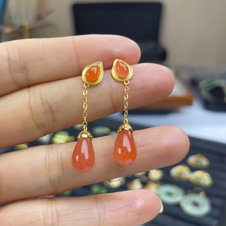 南红玛瑙银S925镶嵌耳饰