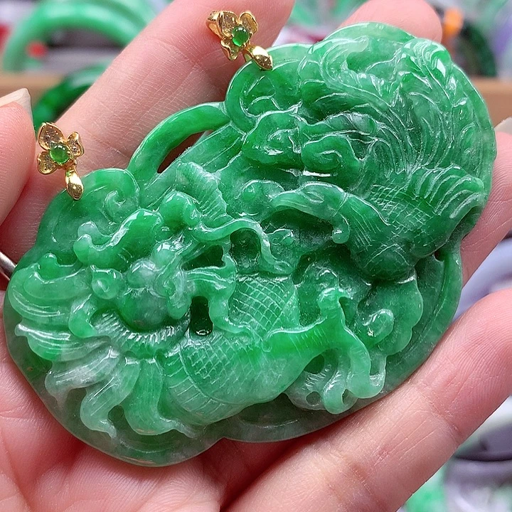 翡翠银S925镶嵌颈饰翡翠