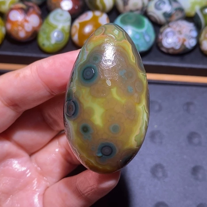 未镶嵌玛瑙/玉髓珠宝半成品66