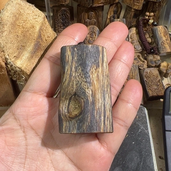 沉香吊坠棋楠沉香虎斑棋吊坠15.2克