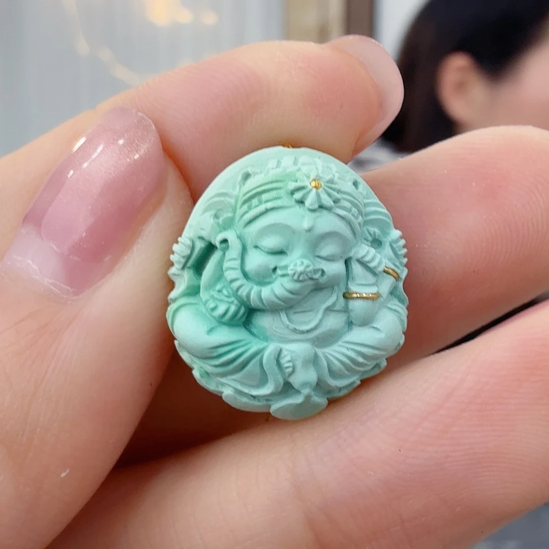 绿松石未镶嵌珠宝奇石