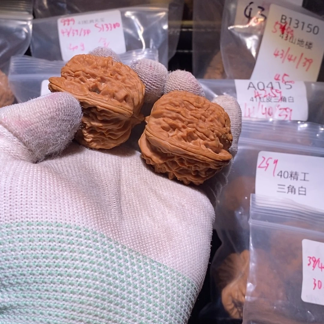 文玩核桃吊坠楼子