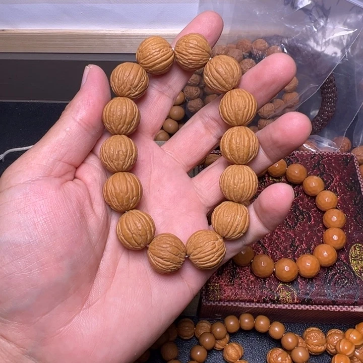 世****猴头核桃手串素串