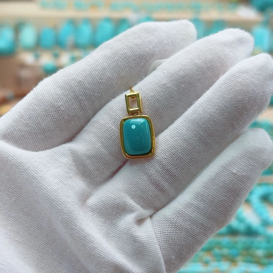 绿松石18K金镶嵌珠宝奇石