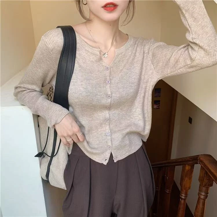 2025过款连接春秋女装上新捡漏秒拍