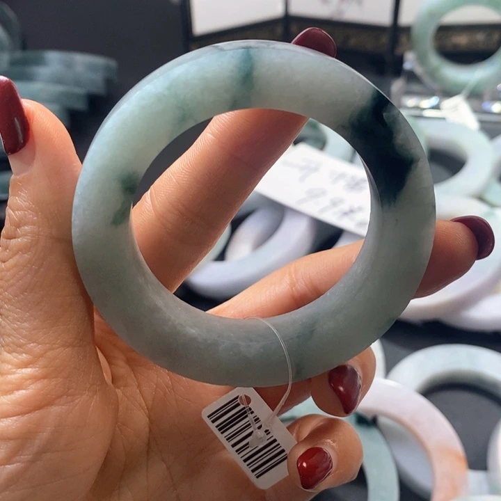 定制翡翠翡翠手镯未镶嵌依*