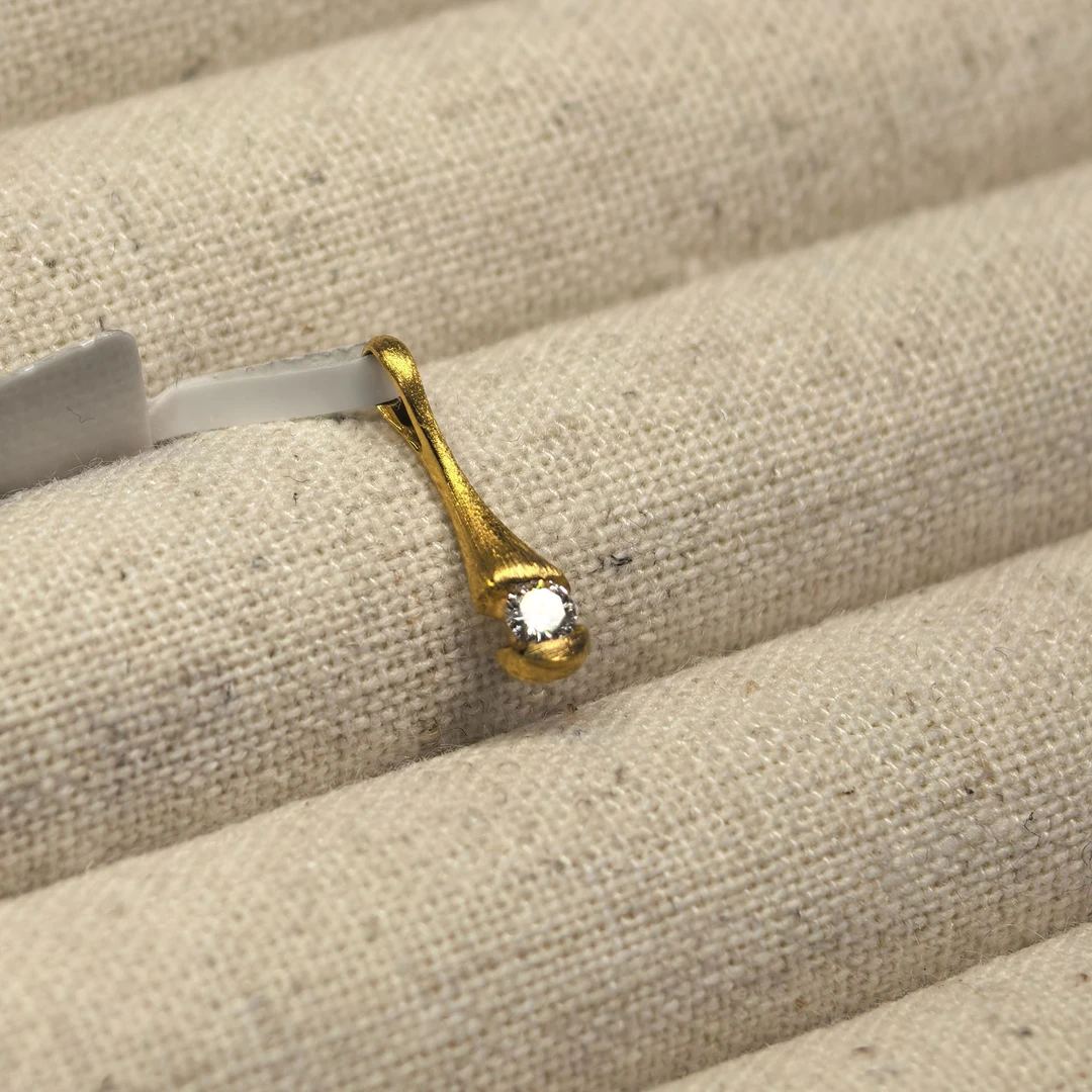 钻石吊坠-18K金-GJC04-BK|BZS5