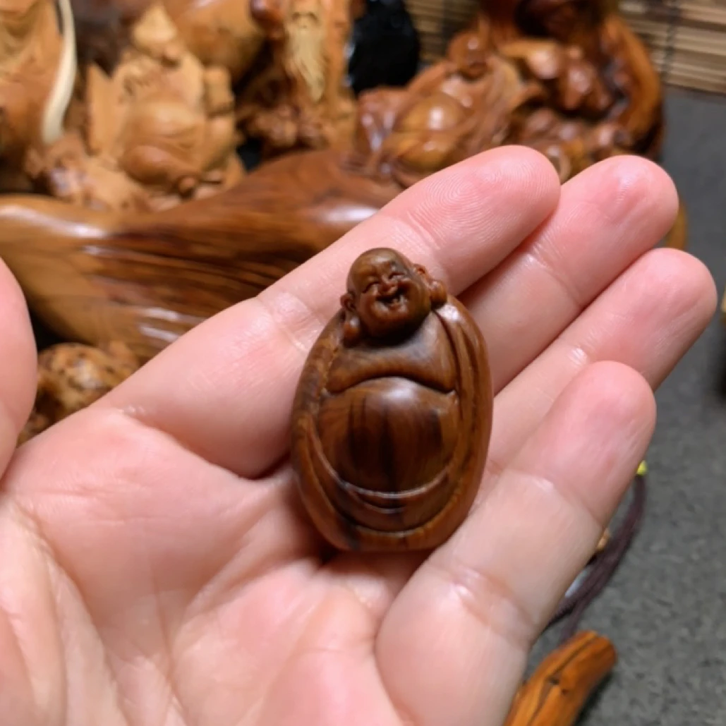 太行崖柏木雕手把件