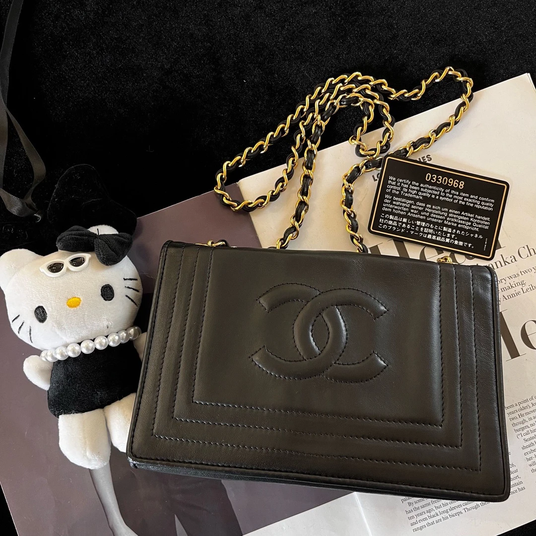 95新 Chanel/香奈儿 Chanel香奈儿黑金羊皮链条斜挎包