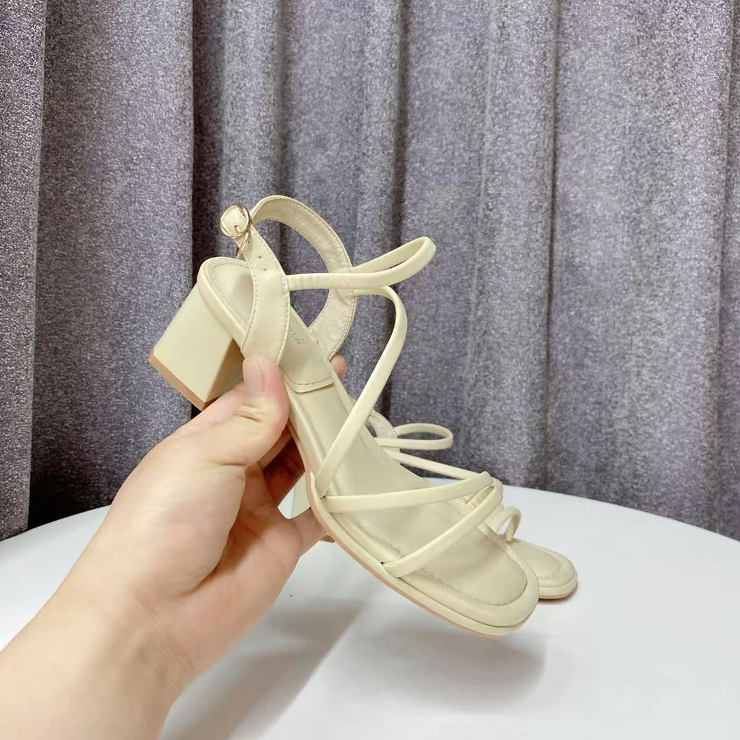 C6442 浅绿色  夏季新款2025新款舒适粗跟露趾时装女凉鞋