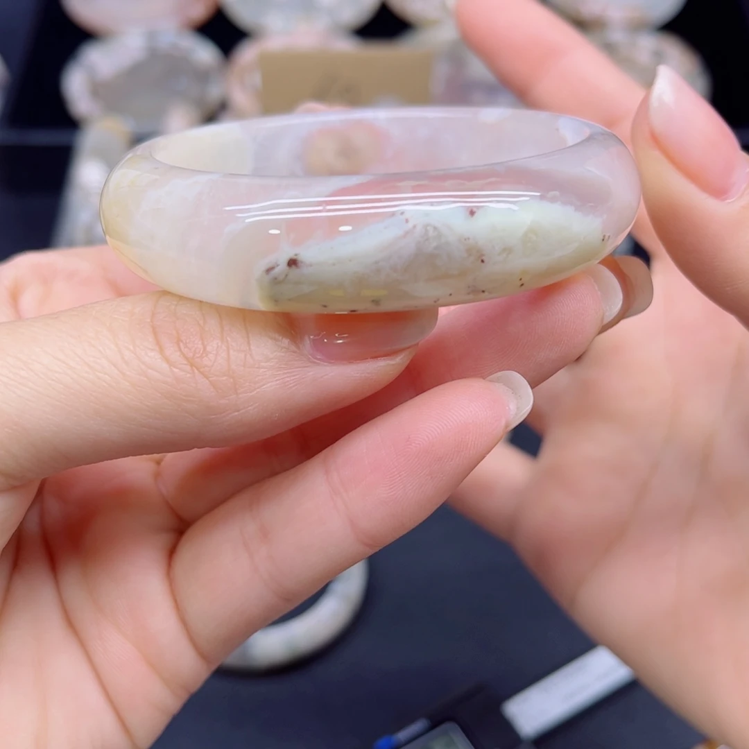 玛瑙/玉髓未镶嵌手镯57