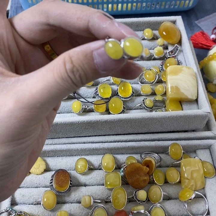 蜜蜡裸石银S925镶嵌耳扣