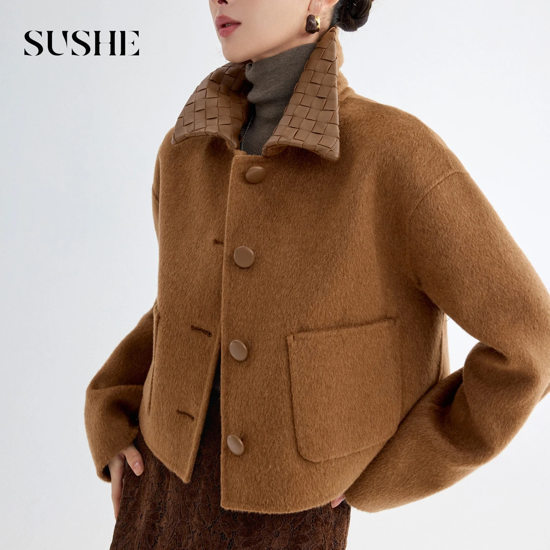 束皙SUSHE 简影 高智感100绵羊毛编织皮领宽松藏肉短款双面呢外套