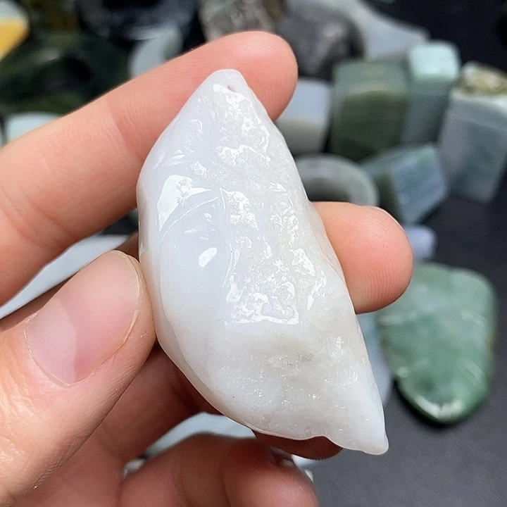 翡翠未镶嵌颈饰天然翡翠26