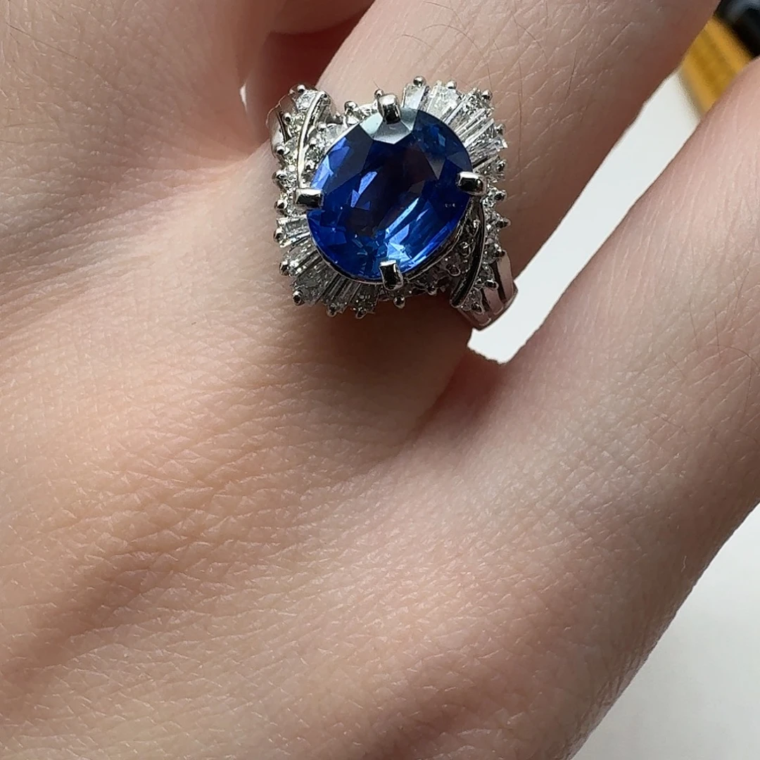 未镶嵌戒指蓝宝石