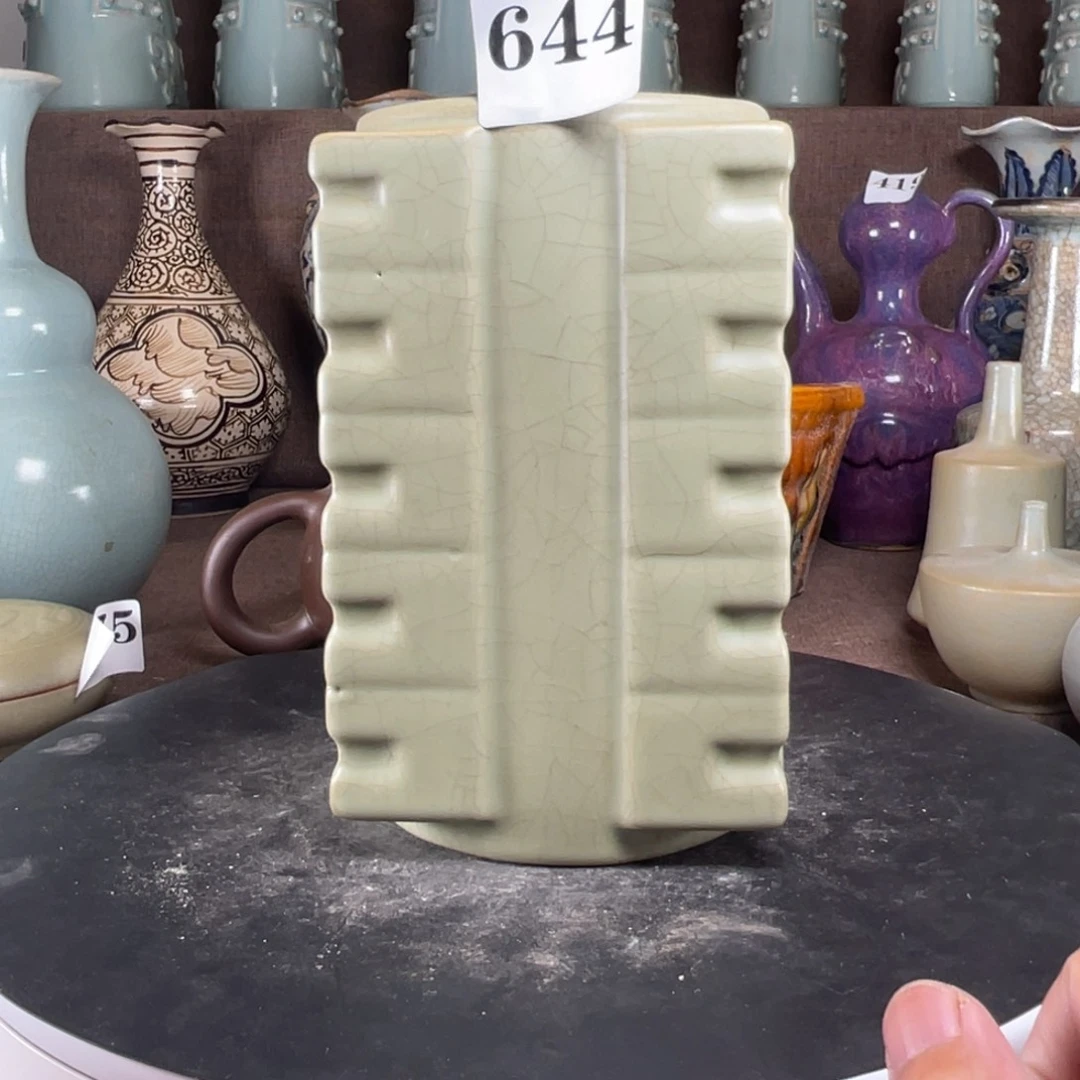 窑644汝窑绿釉四方琮瓶