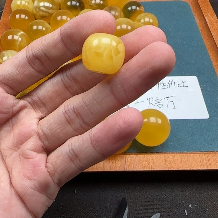 蜜蜡未镶嵌珠宝奇石天然22