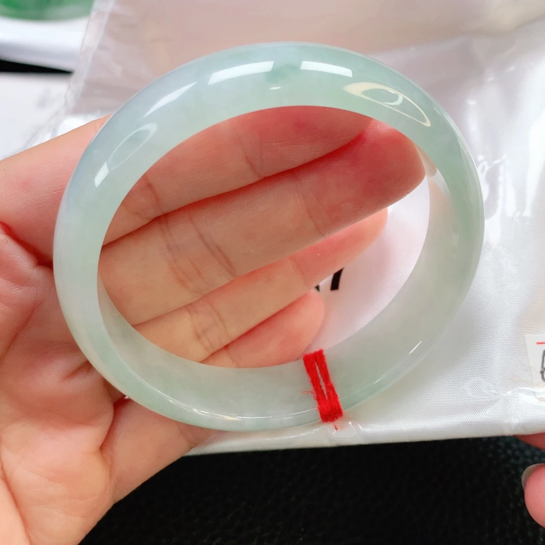 未镶嵌手镯翡翠60轮胎