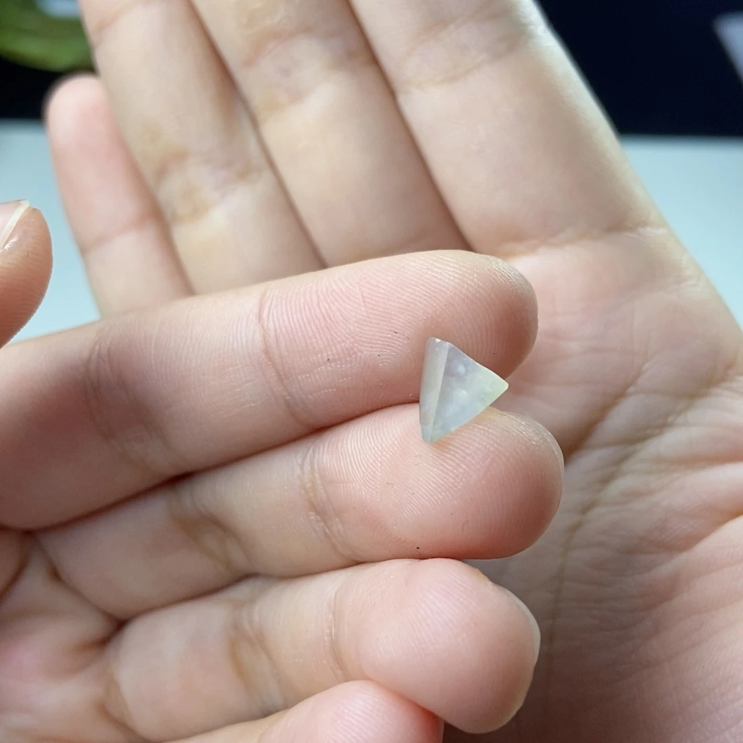 小***猪定制翡翠未镶嵌定制翡翠不包工