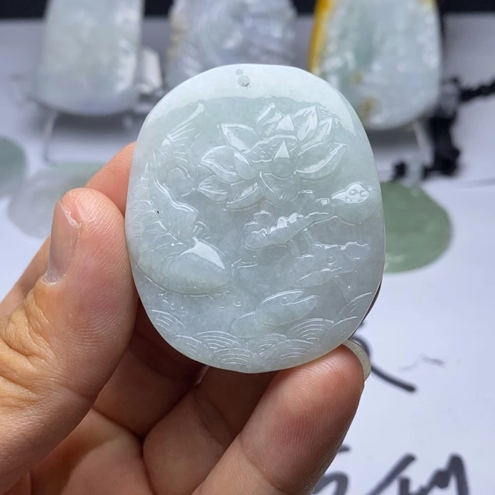 翡翠未镶嵌颈饰翡翠