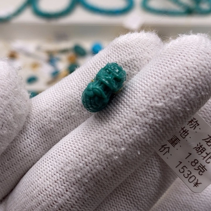 绿松石珠宝奇石未镶嵌