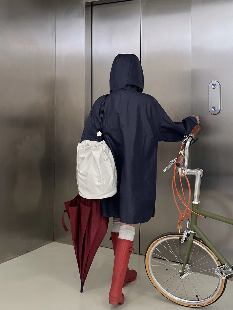 超有光泽感的套头风衣（耐脏抗造）