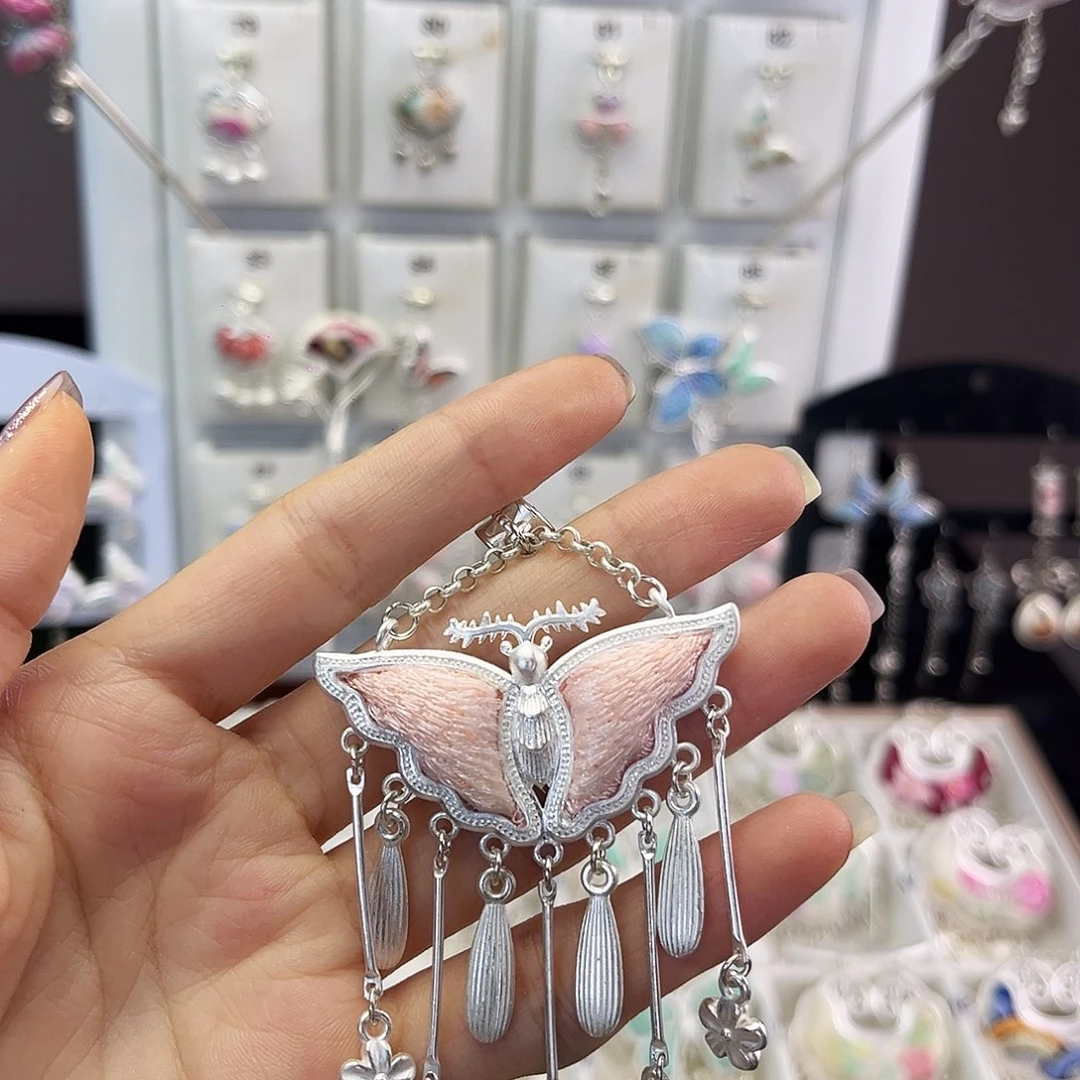 合金布艺蝴蝶吊坠23