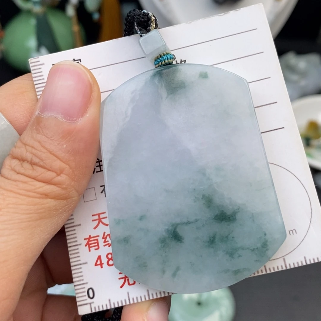 翡翠未镶嵌颈饰平安无事牌
