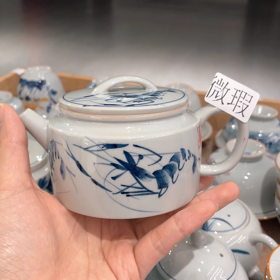 釉下手绘茶具微瑕