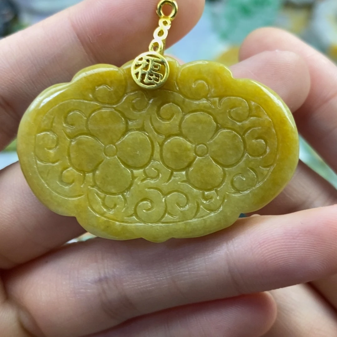 翡翠未镶嵌颈饰吊坠