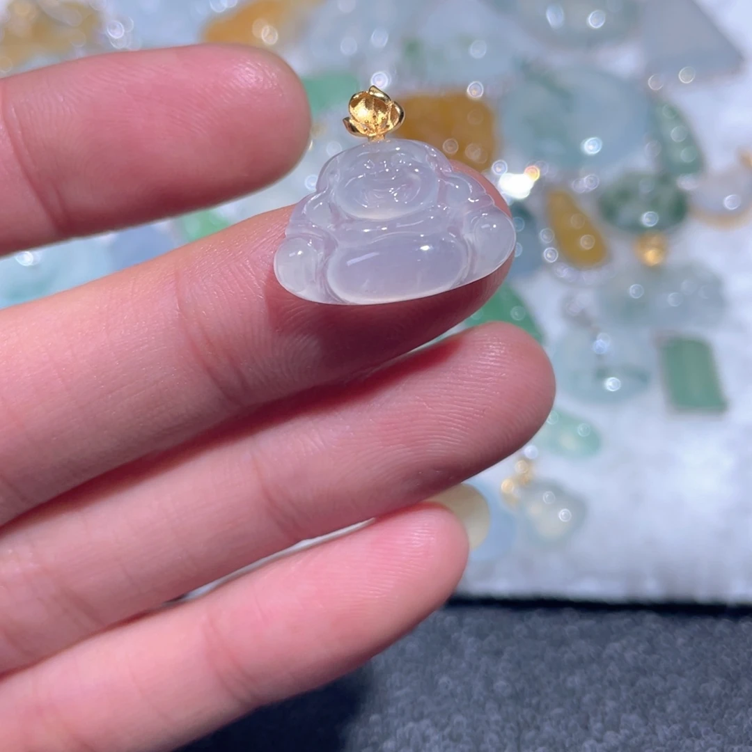 翡翠18K金镶嵌颈饰翡翠