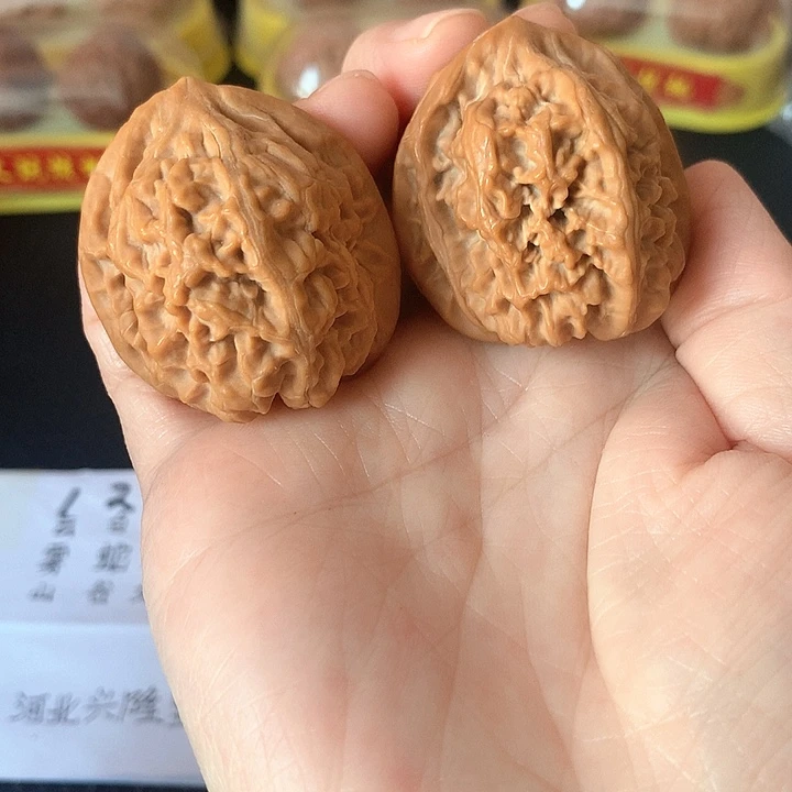 文玩核桃吊坠3.88尺承德粗筋