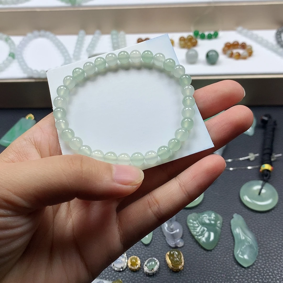 翡翠未镶嵌颈饰手串