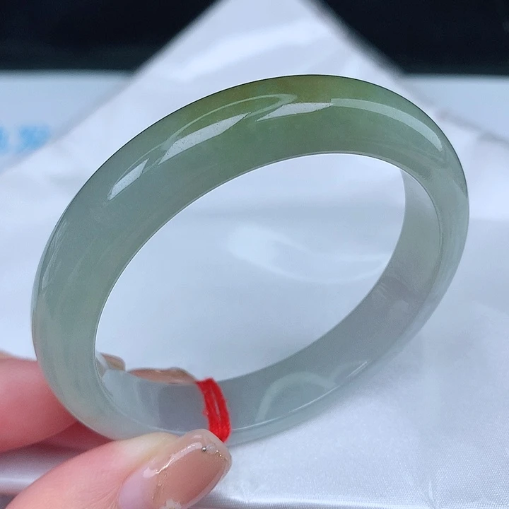未镶嵌手镯翡翠天然