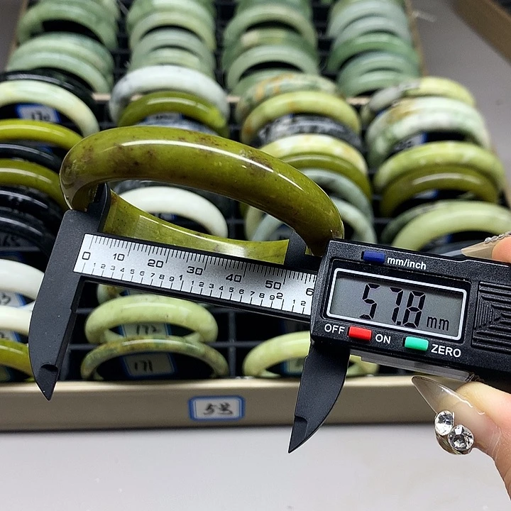 未镶嵌蛇纹石玉手镯182