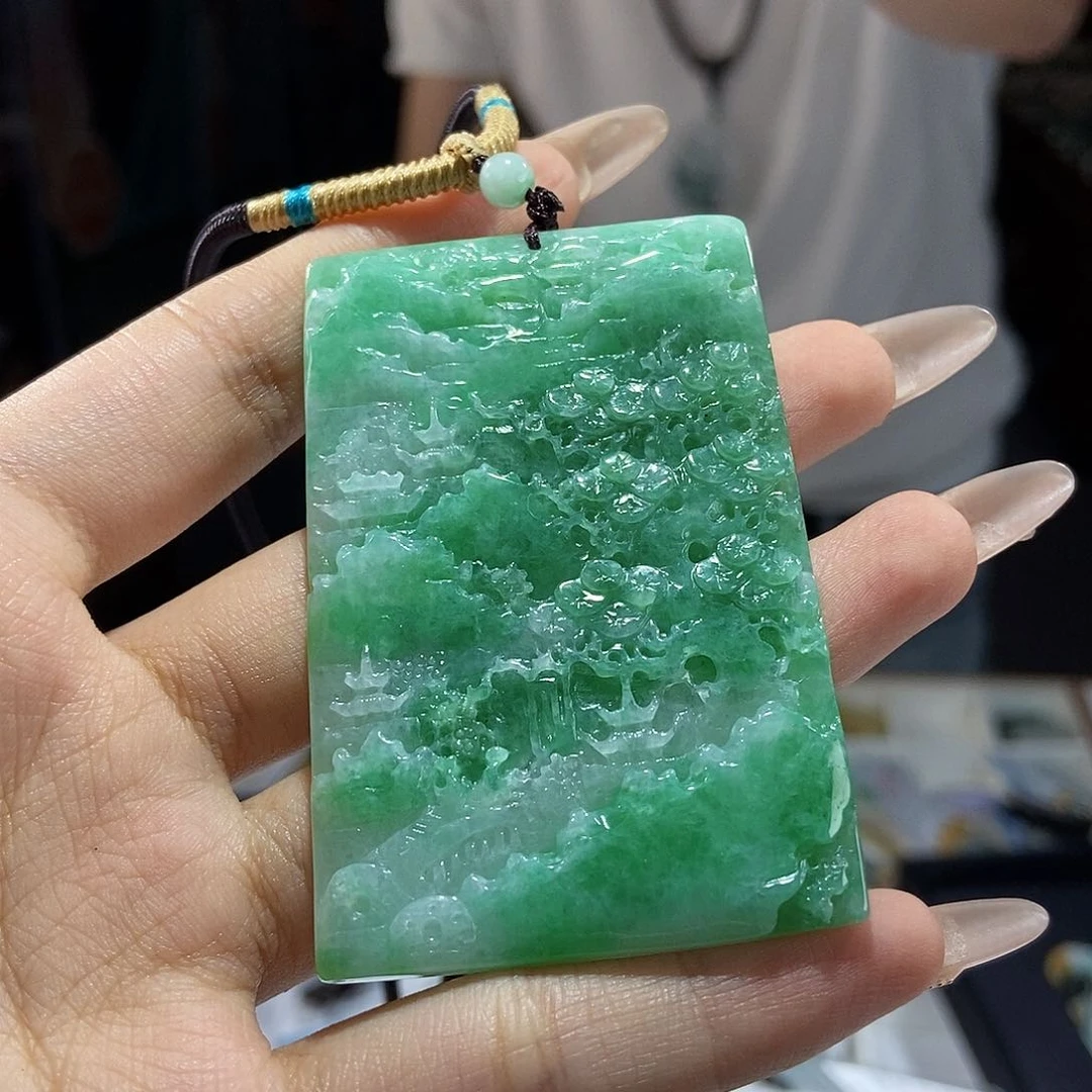 翡翠未镶嵌颈饰翡翠