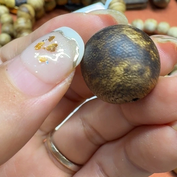 大叶紫檀（黑酸枝木类）