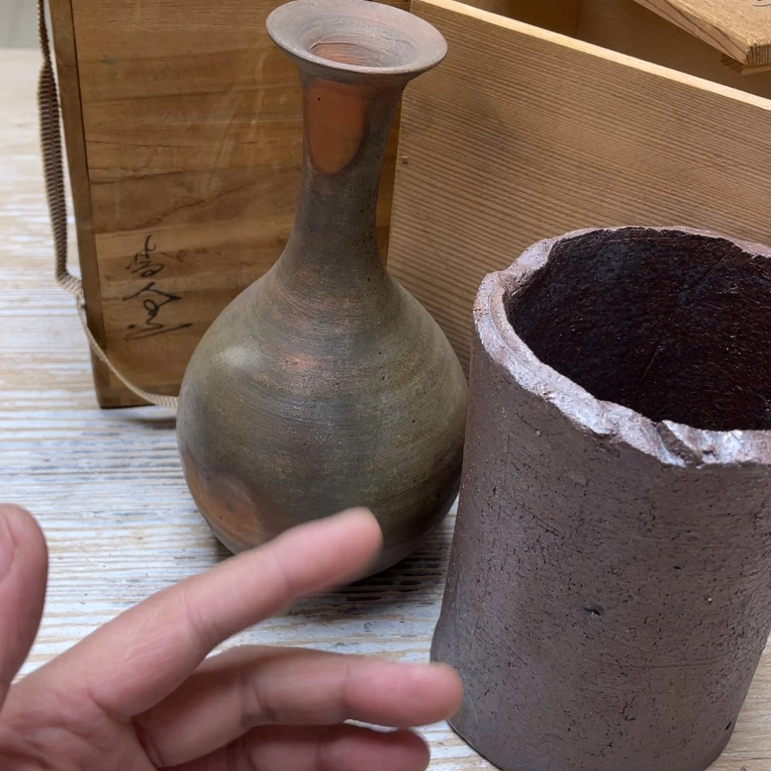 瓷片草****3密密麻麻地排列着一个