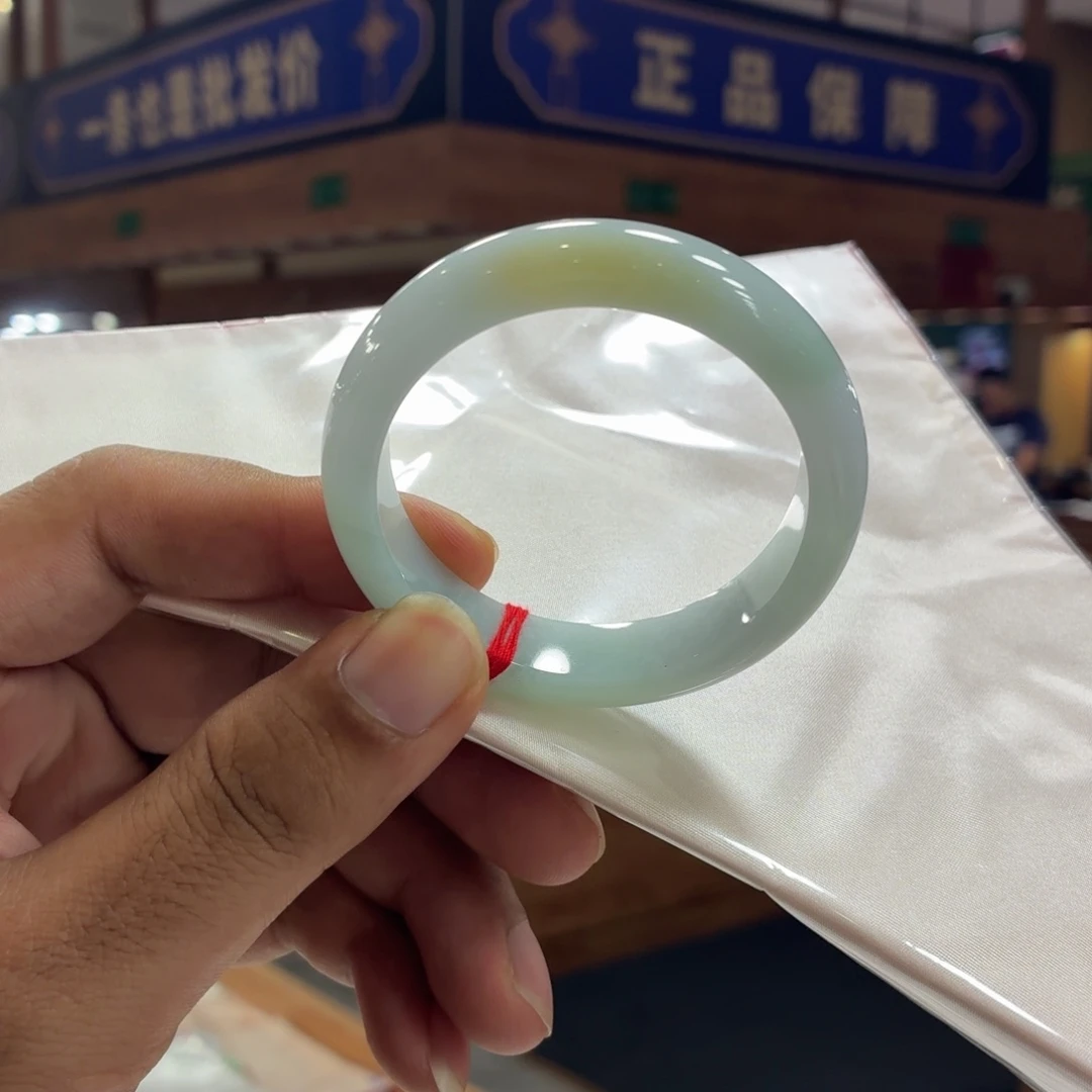 翡翠未镶嵌手镯手镯