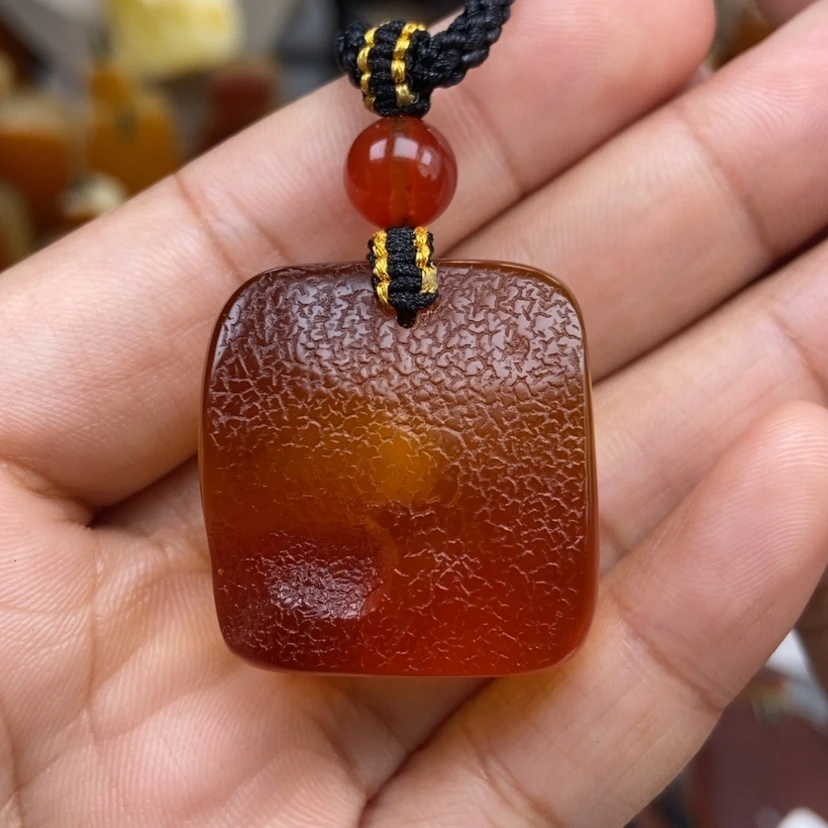 【闪购商品】琥珀颈饰未镶嵌