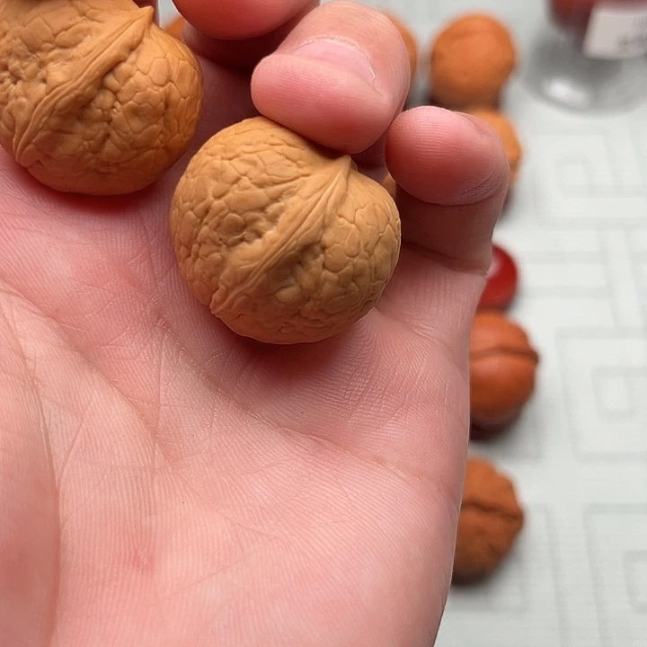 文玩核桃把件贵妃元宝