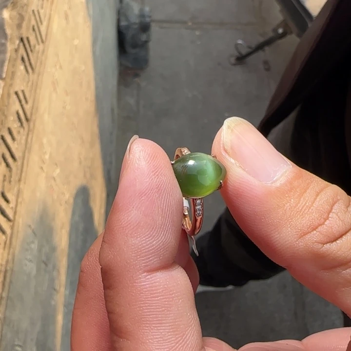 和田玉未镶嵌戒指