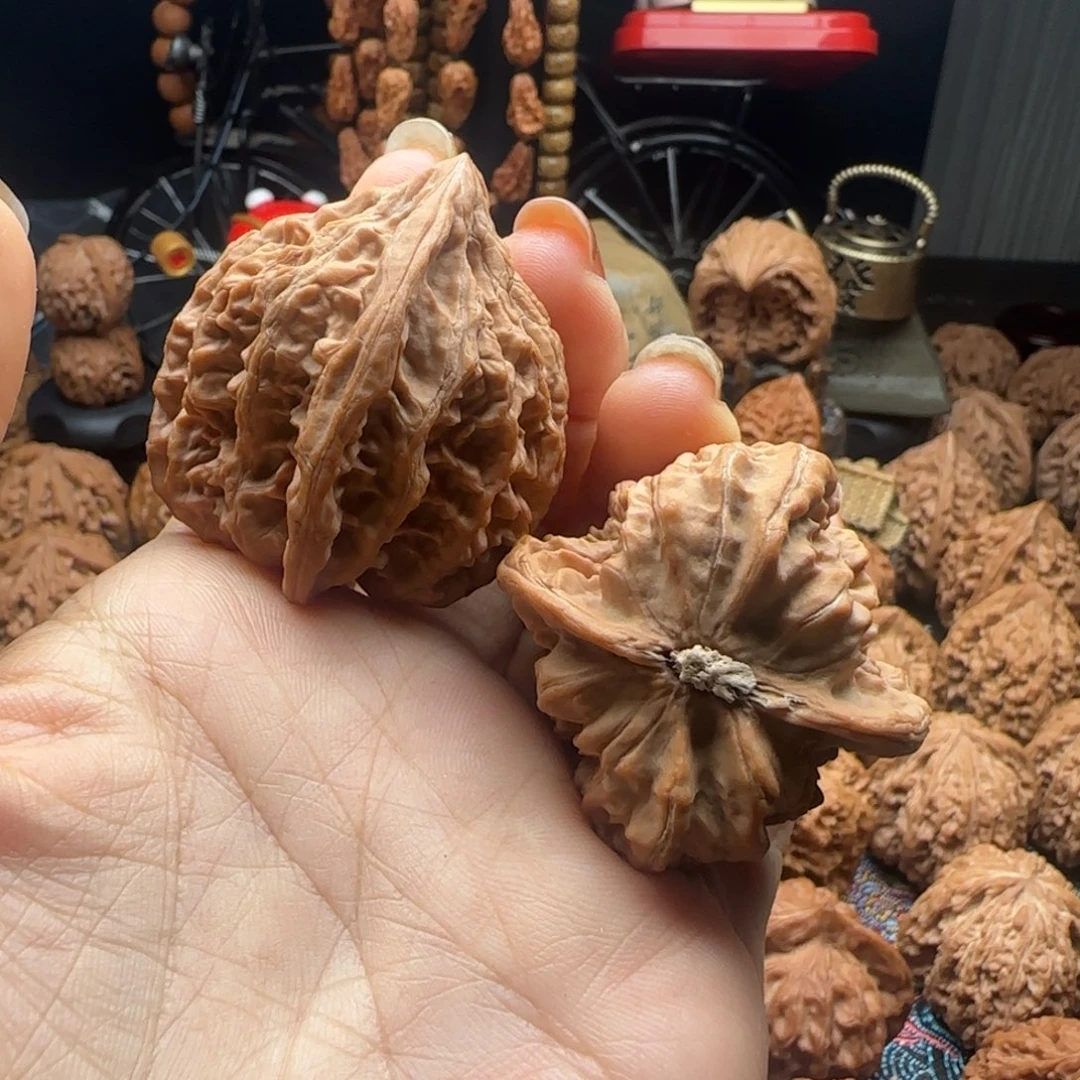 文玩核桃把件全品火焰马蹄42