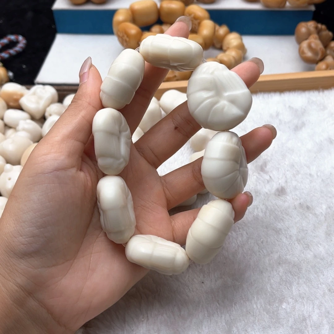 吊坠菩提根/象牙果虾仁卡30