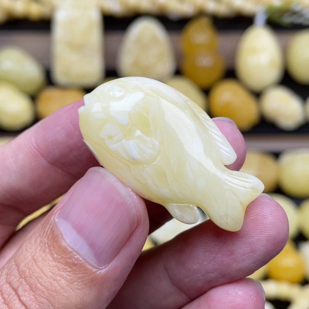 琥珀未镶嵌裸石琥珀蜜蜡