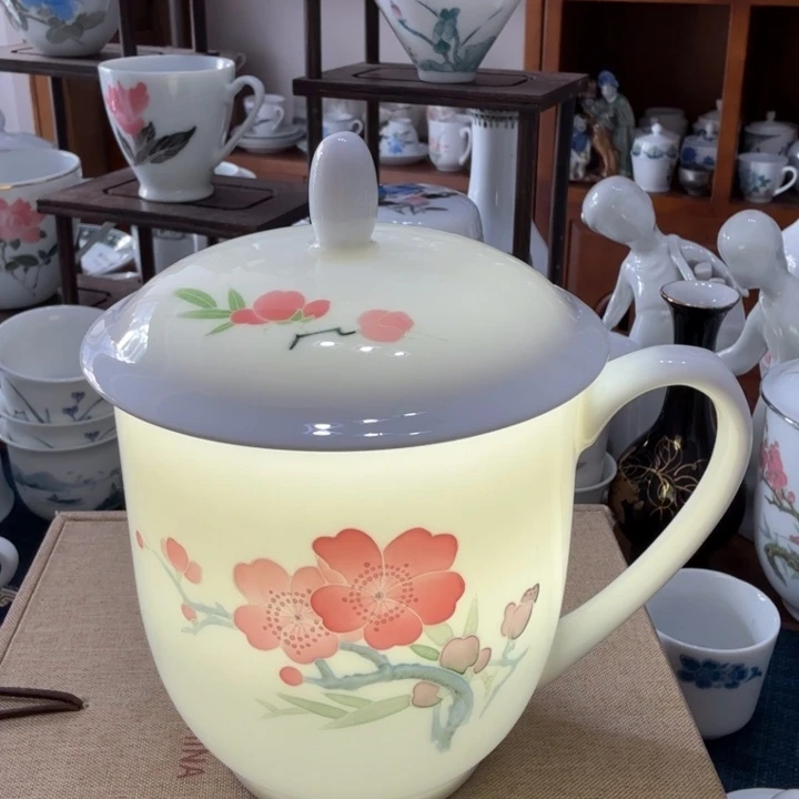 醴陵釉下五彩手绘薄胎茶杯微瑕矿点