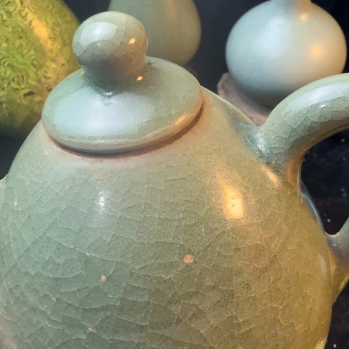 胡***三东沟窑翠青釉水壶