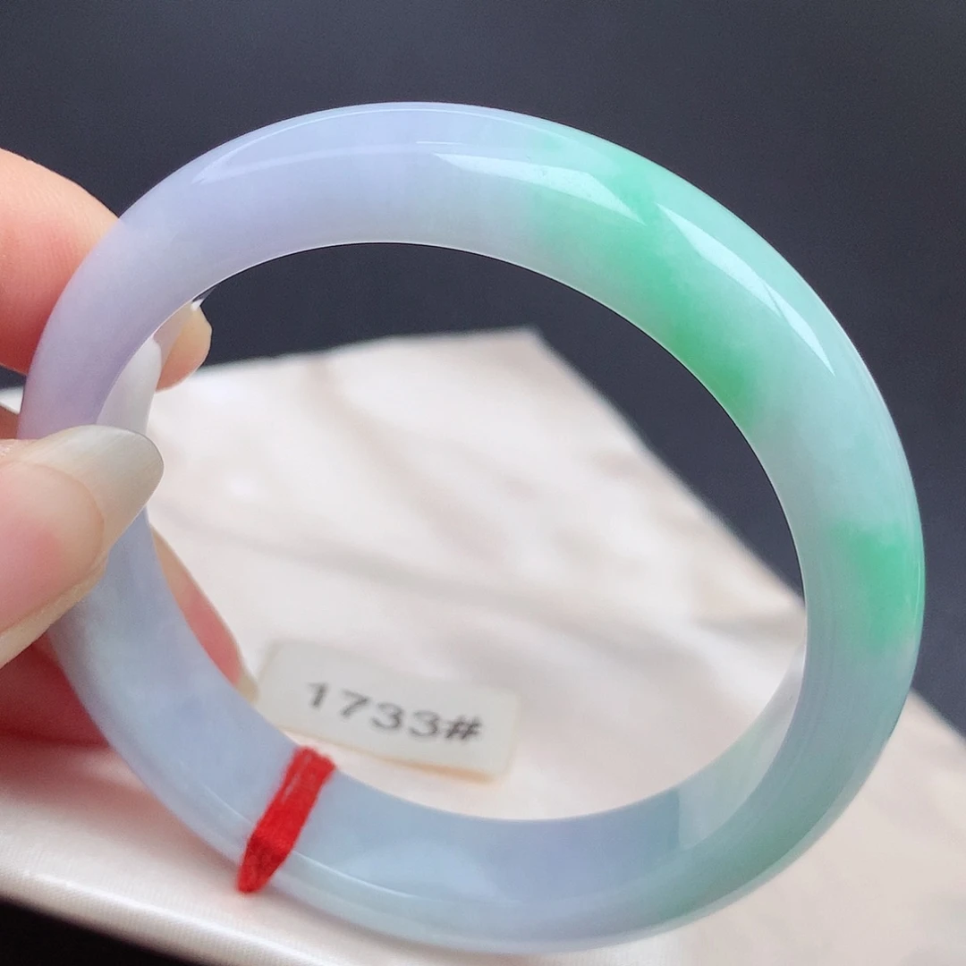 翡翠手镯未镶嵌56.5圈口