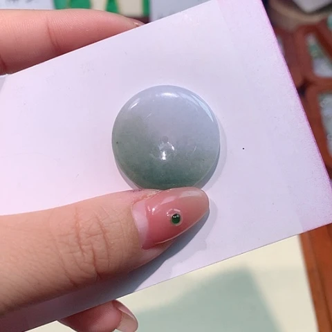 颈饰未镶嵌翡翠平安扣