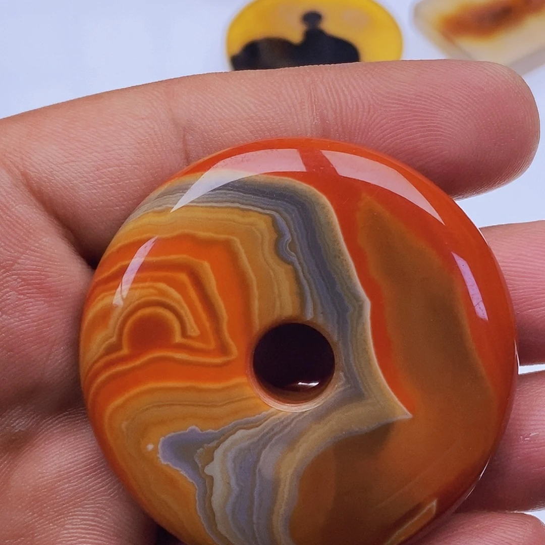 潘***鸣玛瑙/玉髓未镶嵌吊坠(不含链)